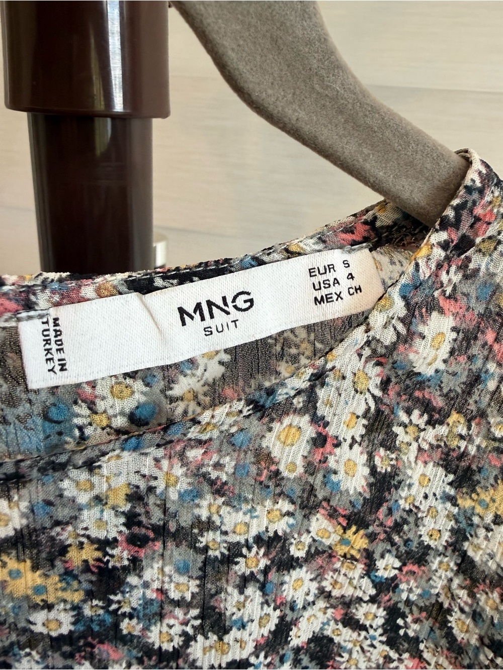 Mango Floral Cap-Sleeve Multicolor Blouse - Picture 7 of 7